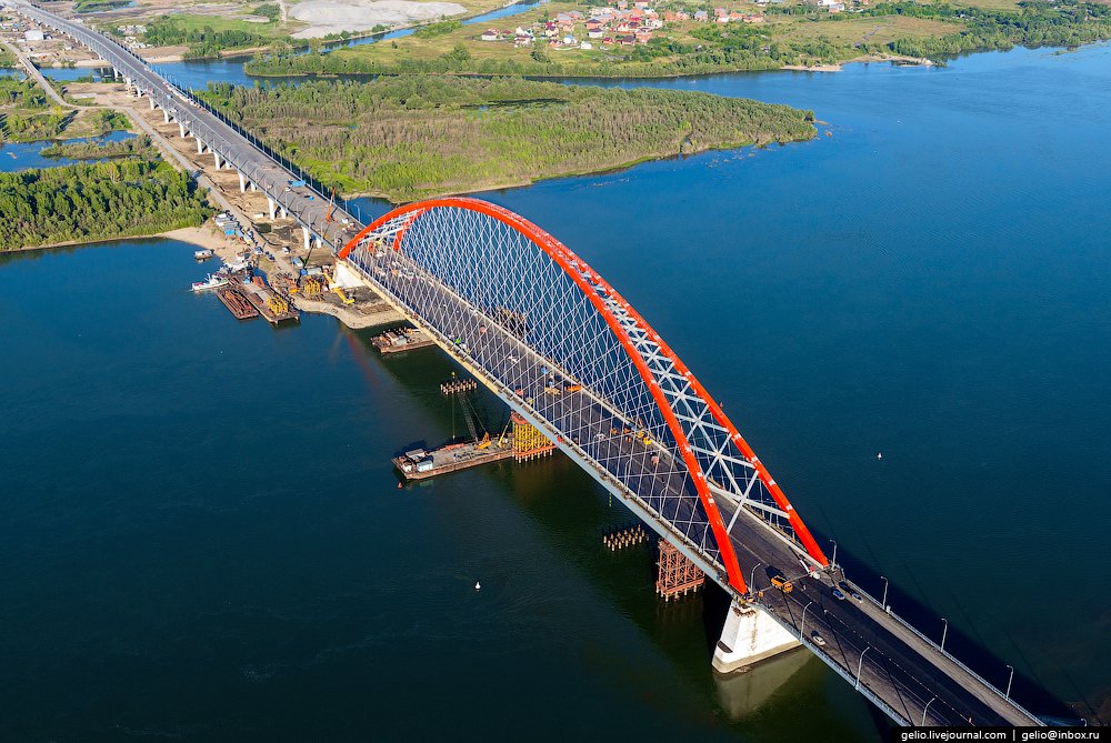 Московские чиновники зачастили на Бугринский мост